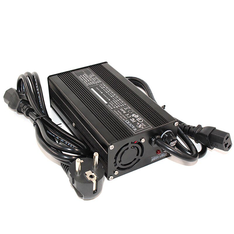 Chargeur 67.2V 5A